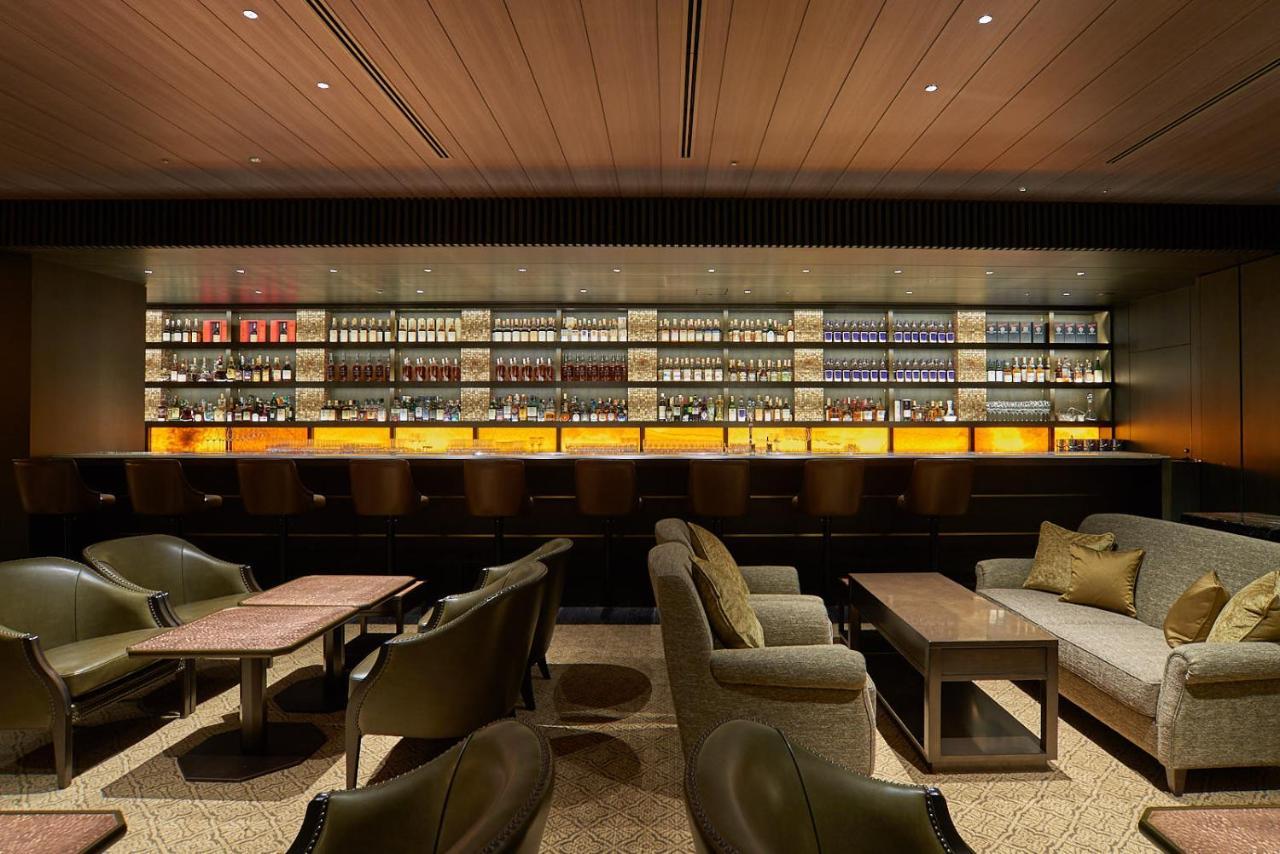 The Okura Tokyo Hotel Exterior foto The bar at the Concourse Lounge